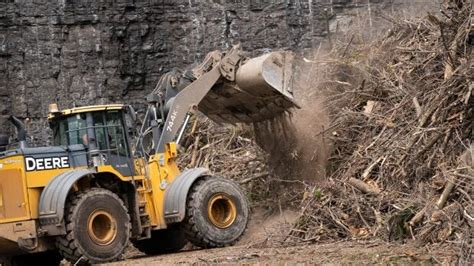 Montreal streets nearly cleared of branches brought down by ice storm ...