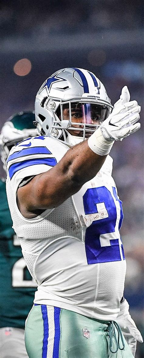 Ezekiel " Zeke " Elliott (21) Dallas Cowboys Kings Dallas Cowboys History, Cowboy History ...