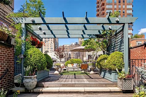 Inspired Manhattan Apartment Showcases Dashing Color And Flair Of Rio!