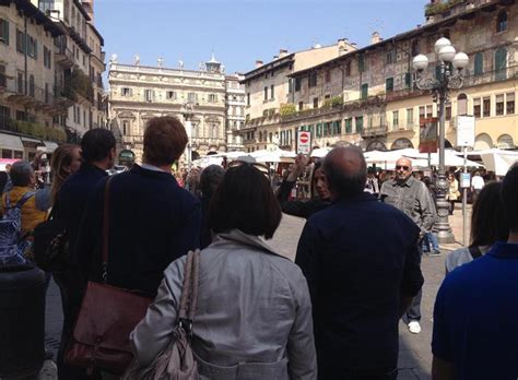 Verona Walking Tour | HAPPYtoVISIT.com