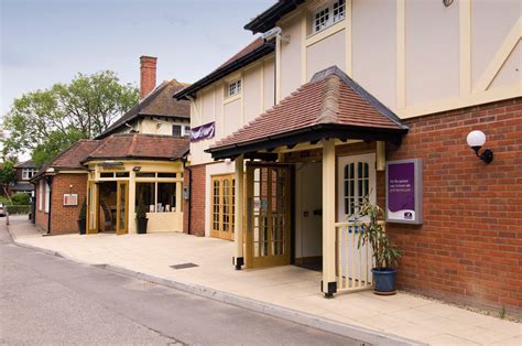 Premier Inn Lymington (New Forest, Hordle) hotel - Hotels in Lymington ...