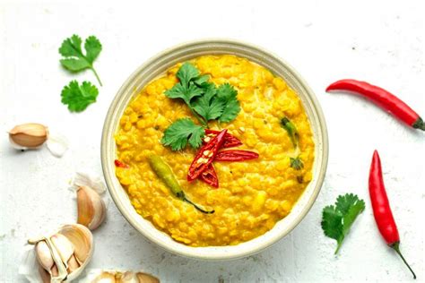 Sri Lankan Dhal Curry: A Journey into Sri Lankan Cuisine - M Abdulally