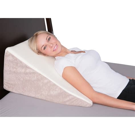 DeluxeComfort.com Memory Foam Bed Wedge - 25" X 24" X 7"