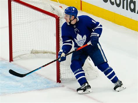 Are the Oilers making a mistake potentially signing Zach Hyman?