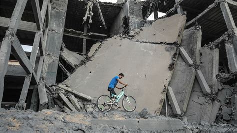 Gaza ceasefire holds after Israel's biggest strikes since 2014