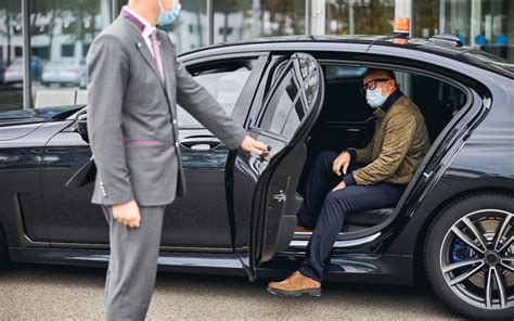 10 Benefits of airport transfers | Airport Priority Cars