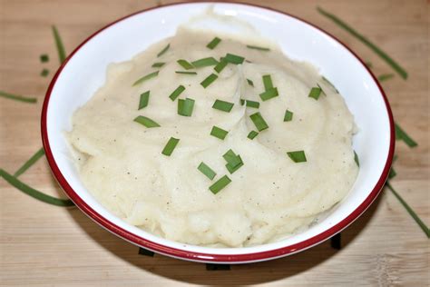 Mashed Potatoes With Chives In Bowl Free Stock Photo - Public Domain ...