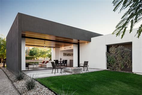 9 Homes With Indoor/Outdoor Spaces for All the Summer Vibes | ArchDaily