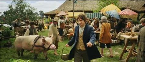 Scenes that appeared in the hobbit trailer but not in the movie : r/movies