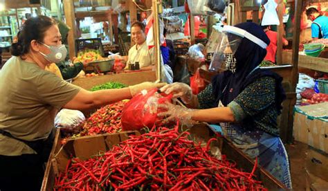 'Perangnya' Pedagang Pasar - Pedagang Pasar