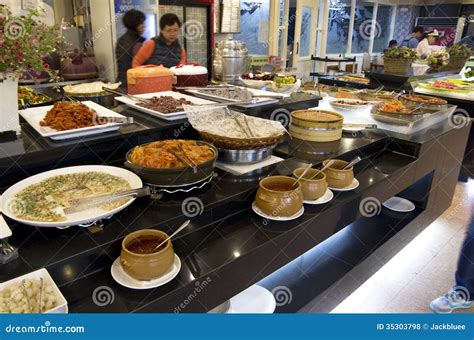 Korean Buffet Restaurant Cuisines Editorial Stock Photo - Image of light, korean: 35303798