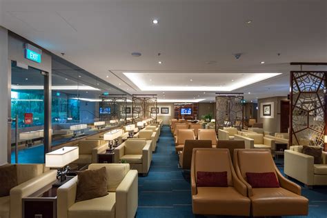 Lounge Review: The Emirates Lounge - Singapore Changi Airport (SIN ...