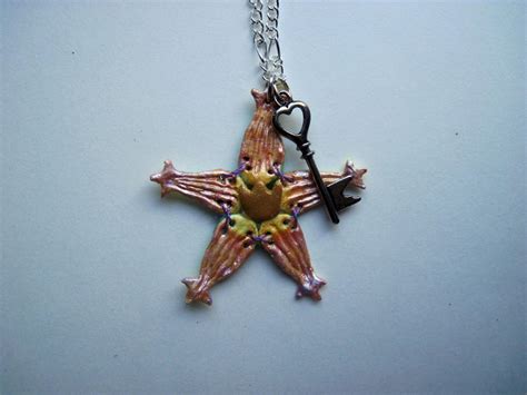 Kingdom Hearts Wayfinder Necklace by ZoePhoenix93 on DeviantArt