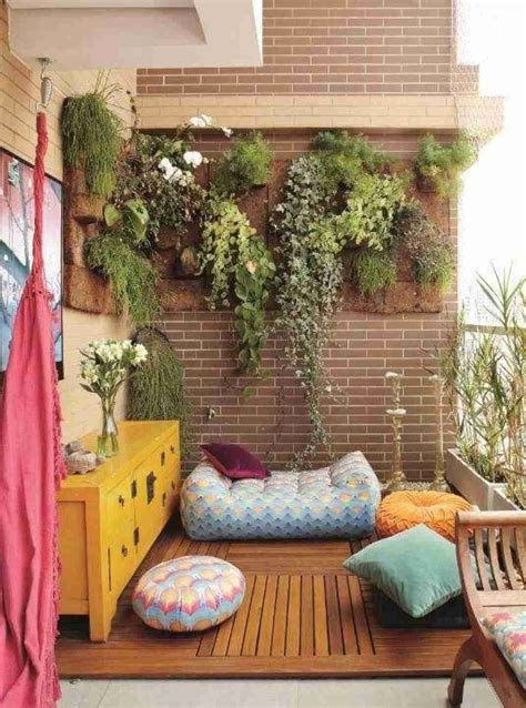 12 Apartment Balcony Garden Decorating Ideas and Designs