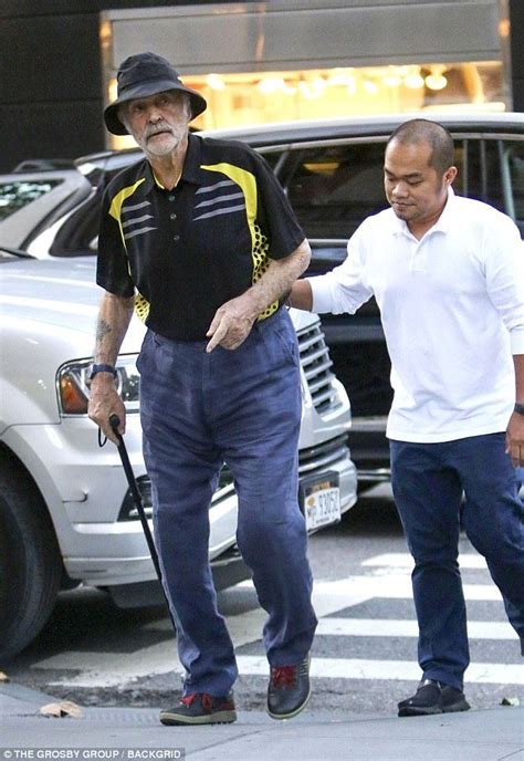 James Bond star Sean Connery, 87, looks frail on New York stroll ...