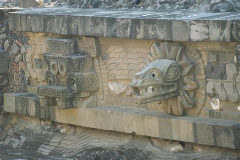 Templo de Quetzalcóatl | Teotihuacan | Raingod