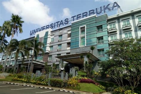 10 Rekomendasi Universitas Terbaik di Batam - Info Area