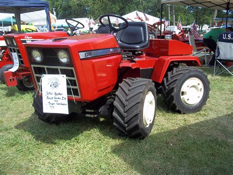 4X4: 4x4 Garden Tractor