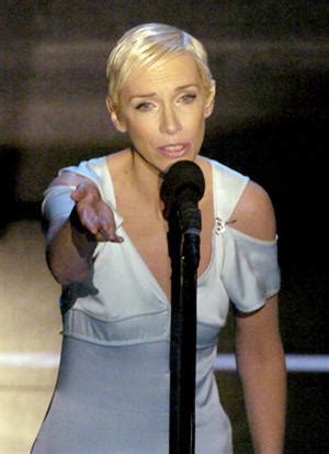 Everyday Love: Into the West sung by Annie Lennox live at the Oscars