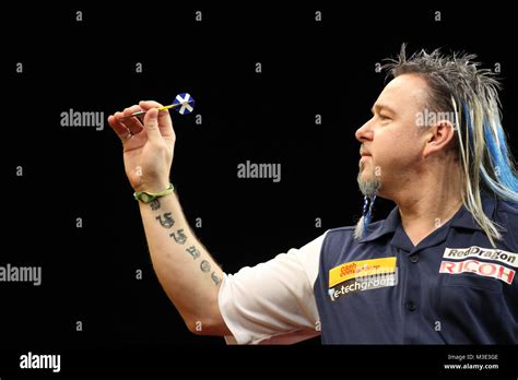 Peter wright darts hi-res stock photography and images - Alamy