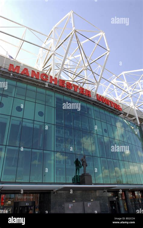 Old Trafford Manchester United Football Club Stock Photo - Alamy