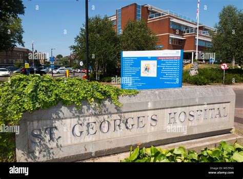 St georges hospital trust tooting hi-res stock photography and images - Alamy