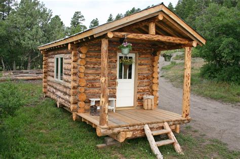 Tiny Log Cabin by Jalopy Cabins