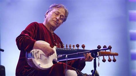 Watch: Ustad Amjad Ali Khan’s Sarod Rendition of ‘Jingle Bells’