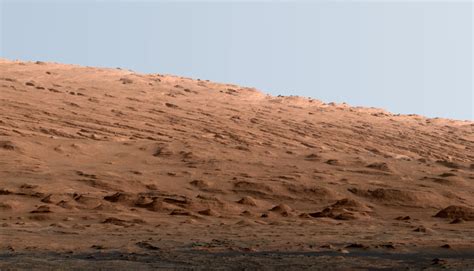 Panorama of Mars' Mount Sharp From NASA's Curiosity Rover