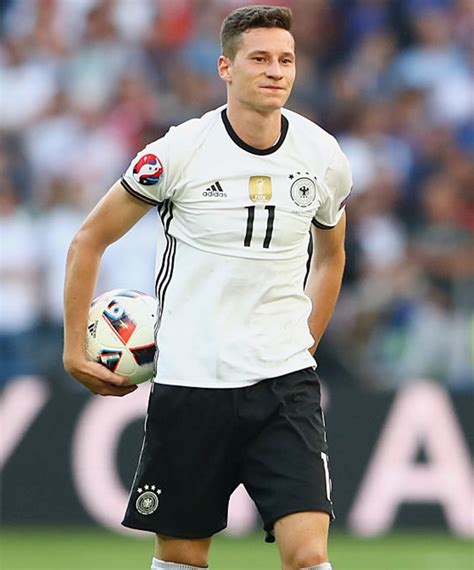 Wolfsburg's Draxler going to Arsenal? - Rediff Sports