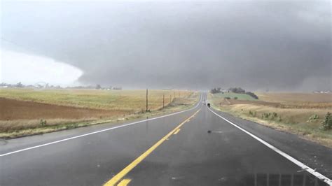 Large Wedge Tornado that hit Wayne NE on Oct 4, 2013 - YouTube