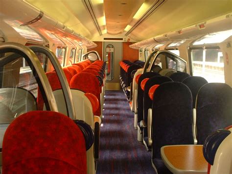 BRITISH RAIL CLASS 221 "Súper Voyager", interior View of Standard Class aboard a Virgin Trains ...