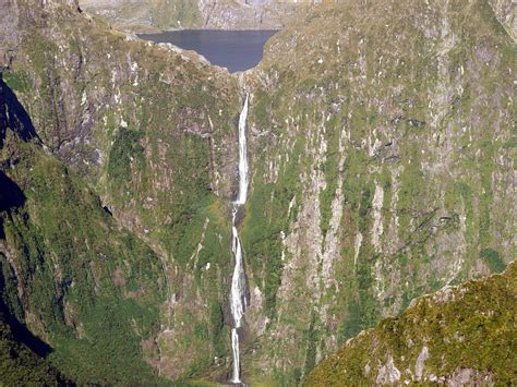 Tourist Guide To Sutherland Falls New Zealand - XciteFun.net