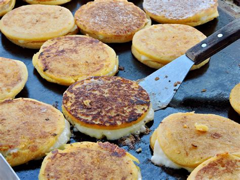 15 Best Colombian Street Foods