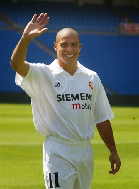 REAL MADRID TV: La primera Liga de Ronaldo Luiz Nazario - 2002/2003