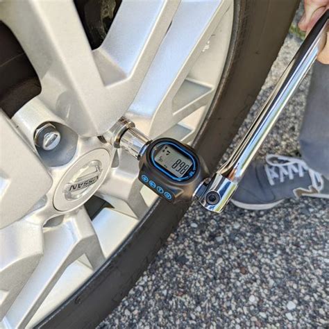 This Digital Torque Wrench Adapter Is Essential for DIY Mechanics