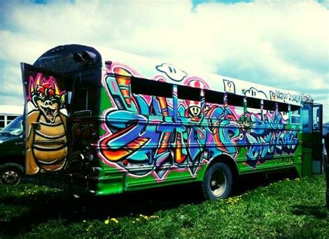 Awesome graffiti bus | Street art, Graffiti, Grafitti