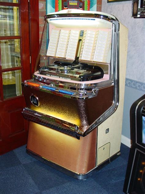 16 best classic jukeboxes images on Pinterest | Jukebox, Phonograph and Console