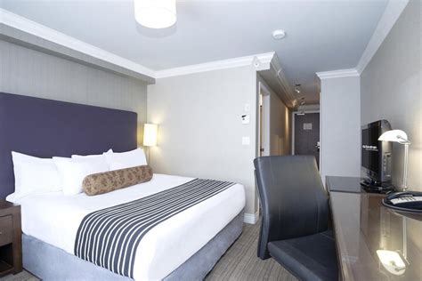 Sandman Hotel & Suites Calgary South Calgary | Bookonline.com