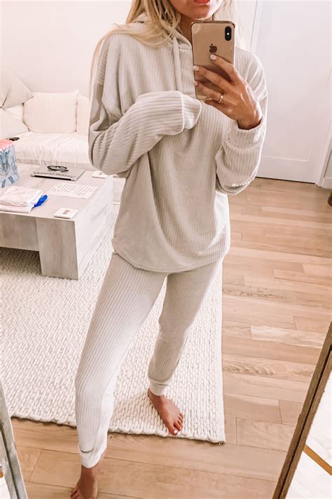 .The most comfortable loungewear outfit ideas. Work From Home Outfits Lounge Wea... - # ...