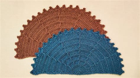 Textured Crochet Half Circle Rug - Crochet Pattern Bonanza