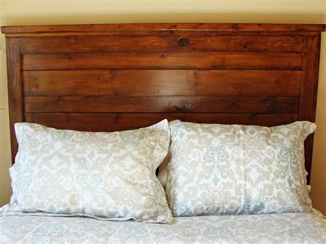 How to Build a Rustic Wood Headboard | how-tos | DIY