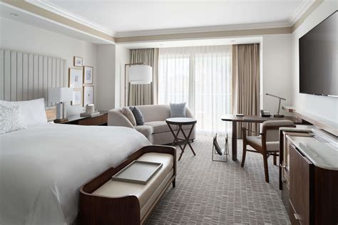 Ritz Carlton Grande Lakes Orlando / Hospitality Casegoods and Seating ...