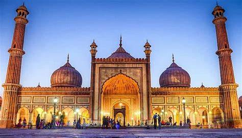 6 Most Visited Islamic Pilgrimage Sites in India - lifeberrys.com