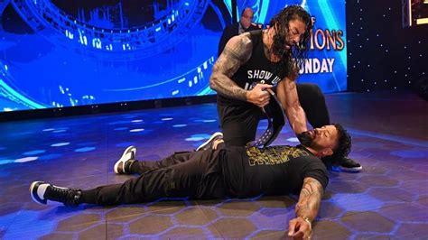 Page 5 - WWE Clash of Champions: 5 potential finishes for Roman Reigns ...