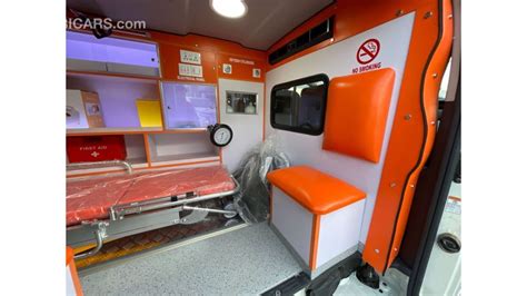 New TOYOTA HIACE 3.5 PETROL AMBULANCE Standard Roof 2021 for sale in Dubai - 519841