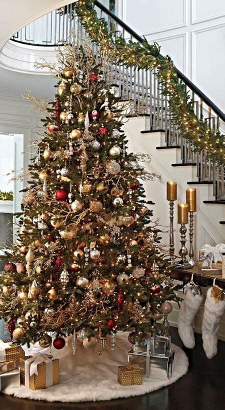 50+ Beautiful and Stunning Christmas Tree Decorating Ideas - All About ...