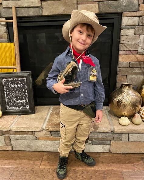 Paleontologist costume | Shirt dress outfit fall, Dress up for boys, Career fashion