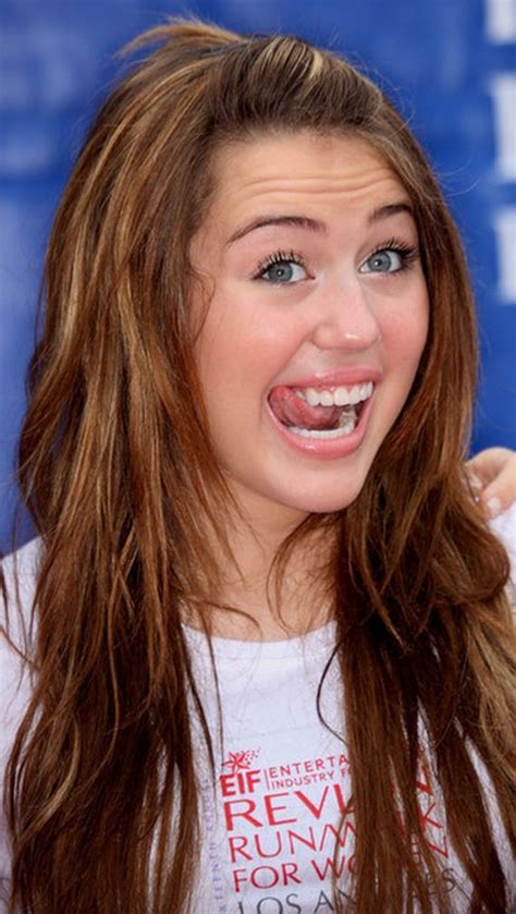 A Visual History of Miley Cyrus' Tongue - 12thBlog