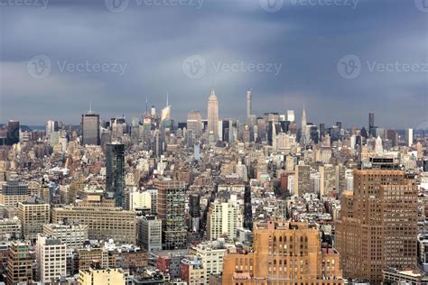 New York City Skyline 16195718 Stock Photo at Vecteezy